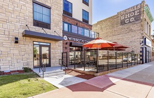 Se sirven cenas y cocina americana