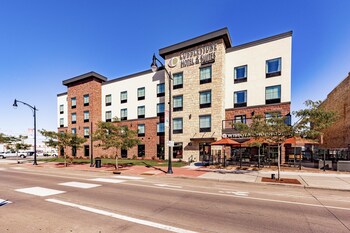 Cobblestone Hotel & Suites - Superior Duluth