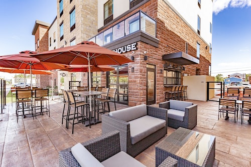 Cobblestone Hotel & Suites - Superior Duluth