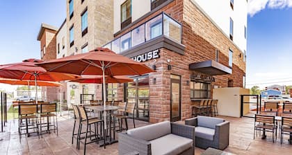 Cobblestone Hotel & Suites - Superior Duluth