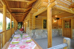 Outdoor dining area