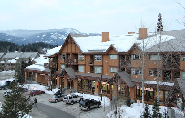 Exterior - Marketplace Lodge #227 | Deluxe 1-Bedroom with Kitchen and Fireplace (Whistler)