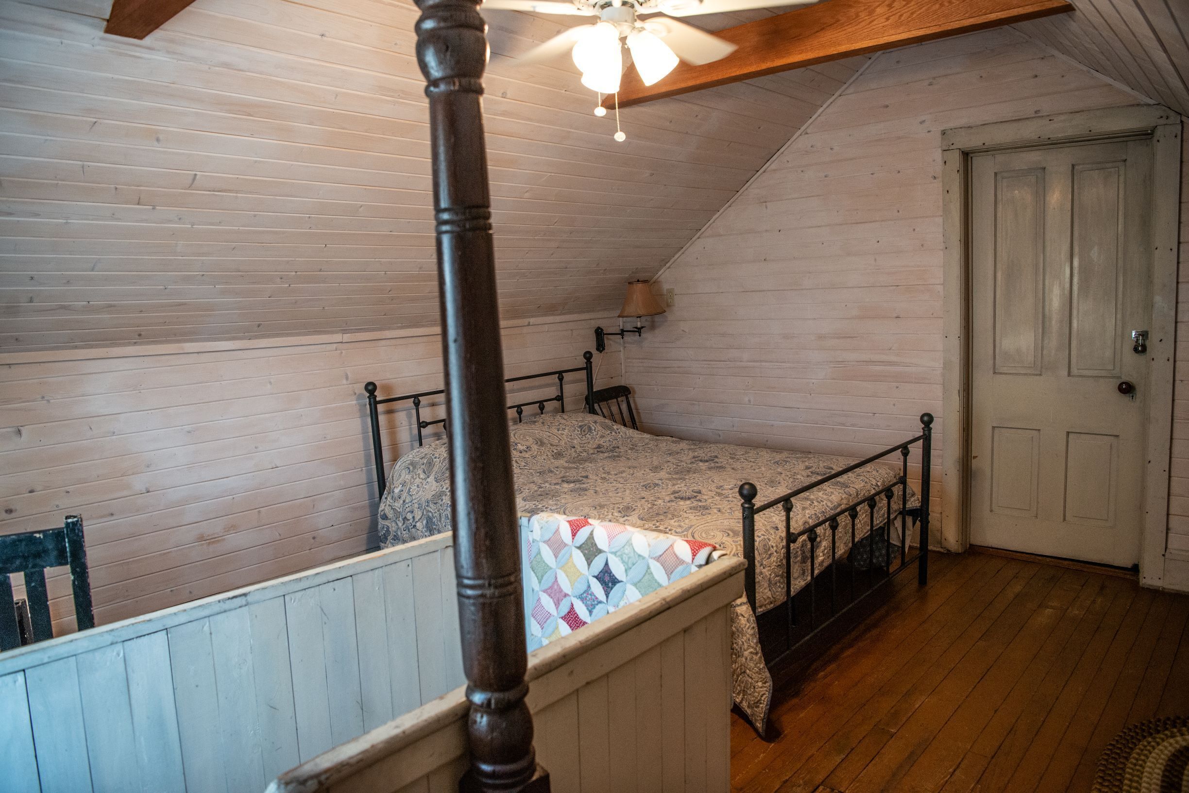 AnnaLee room at The Farmhouse Bed & Breakfast at Maple Bottom Farm 