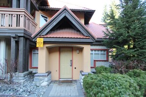 Exterior detail - Sunpath #53 | 1 Bedroom Condo with Kitchen, Fireplace, and Patio (Whistler)