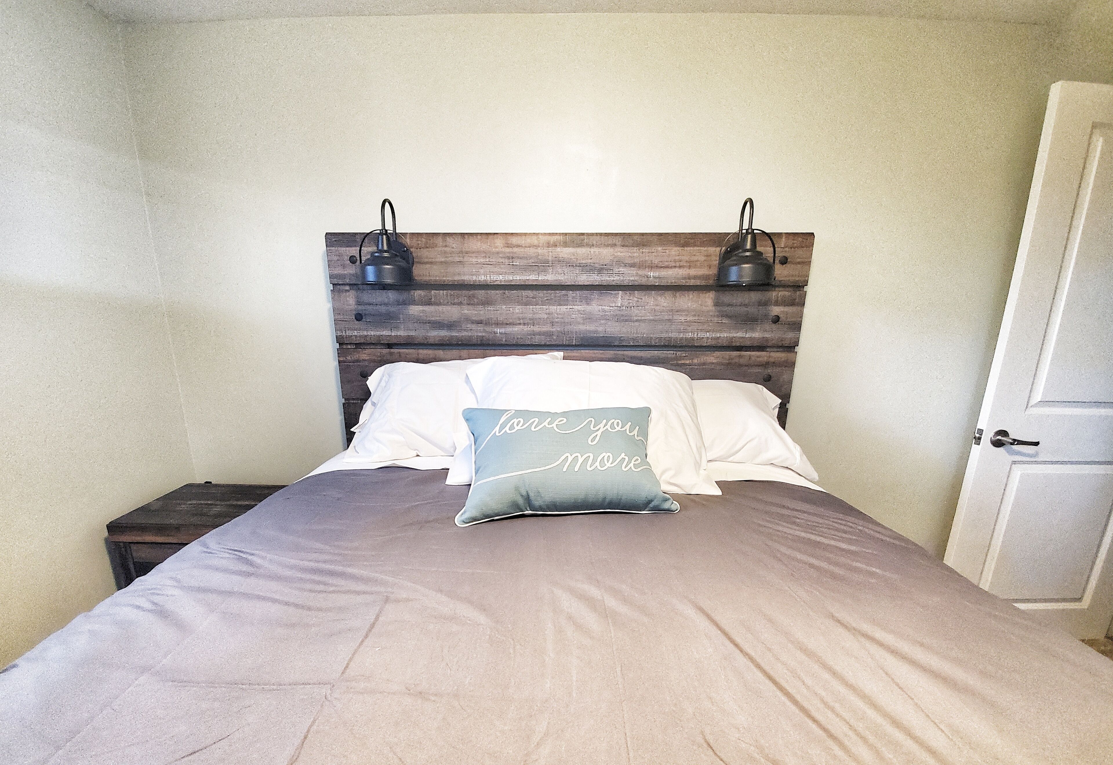 2 soverom, strykejern/-brett, wi-fi og sengetøy