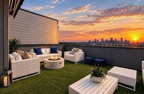 Beautiful Sky View - Broadway Frank...Luxury with Sweeping downtown views (Nashville)