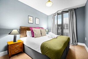 2 habitaciones, tabla de planchar con plancha y wifi gratis 