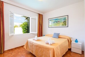 2 habitaciones, tabla de planchar con plancha y wifi gratis 