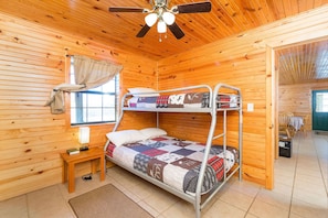 2 habitaciones y ropa de cama