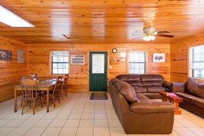 Téléviseur, lecteur de DVD