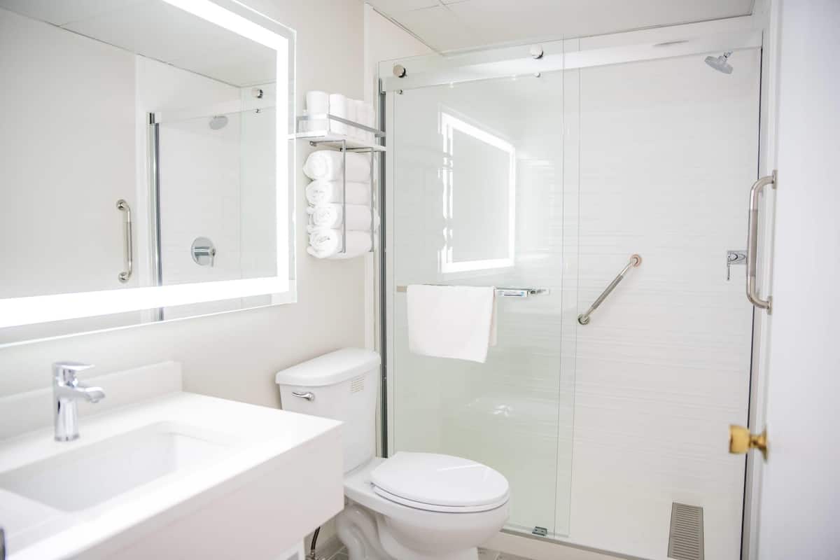 Bureau, Wi-Fi gratuit, draps fournis