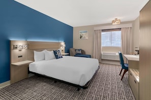 Room, 1 King Bed, Accessible, Non Smoking | Desk, free WiFi, bed sheets - Heritage House Inn on Cape Cod, an Ascend Collection Hotel (Hyannis)