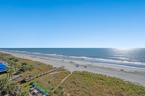 On the beach - Sanabel 414, Lovely Oceanfront Condo- 2 Bedrooms (North Myrtle Beach)