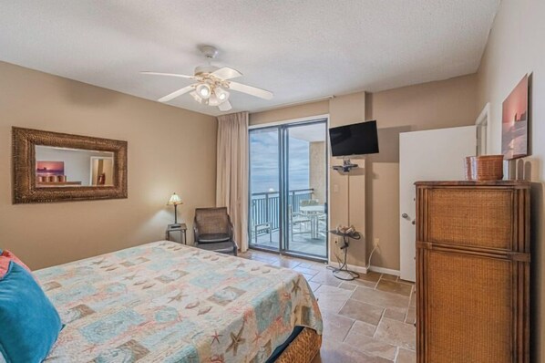 2 bedrooms, iron/ironing board, free WiFi