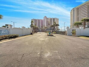Property grounds - Memories Made I 2 bed 2 bath I sleeps 6 I Beach Service in Season (Navarre Beach)