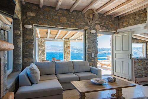 Natural Stone Villa has amazing view in town and aegean private pool free park