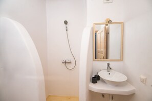 Shower, hair dryer, towels, soap - Natural Stone Villa has amazing view in town and aegean private pool free park (C8M8+P2 Mykonos, Greece)