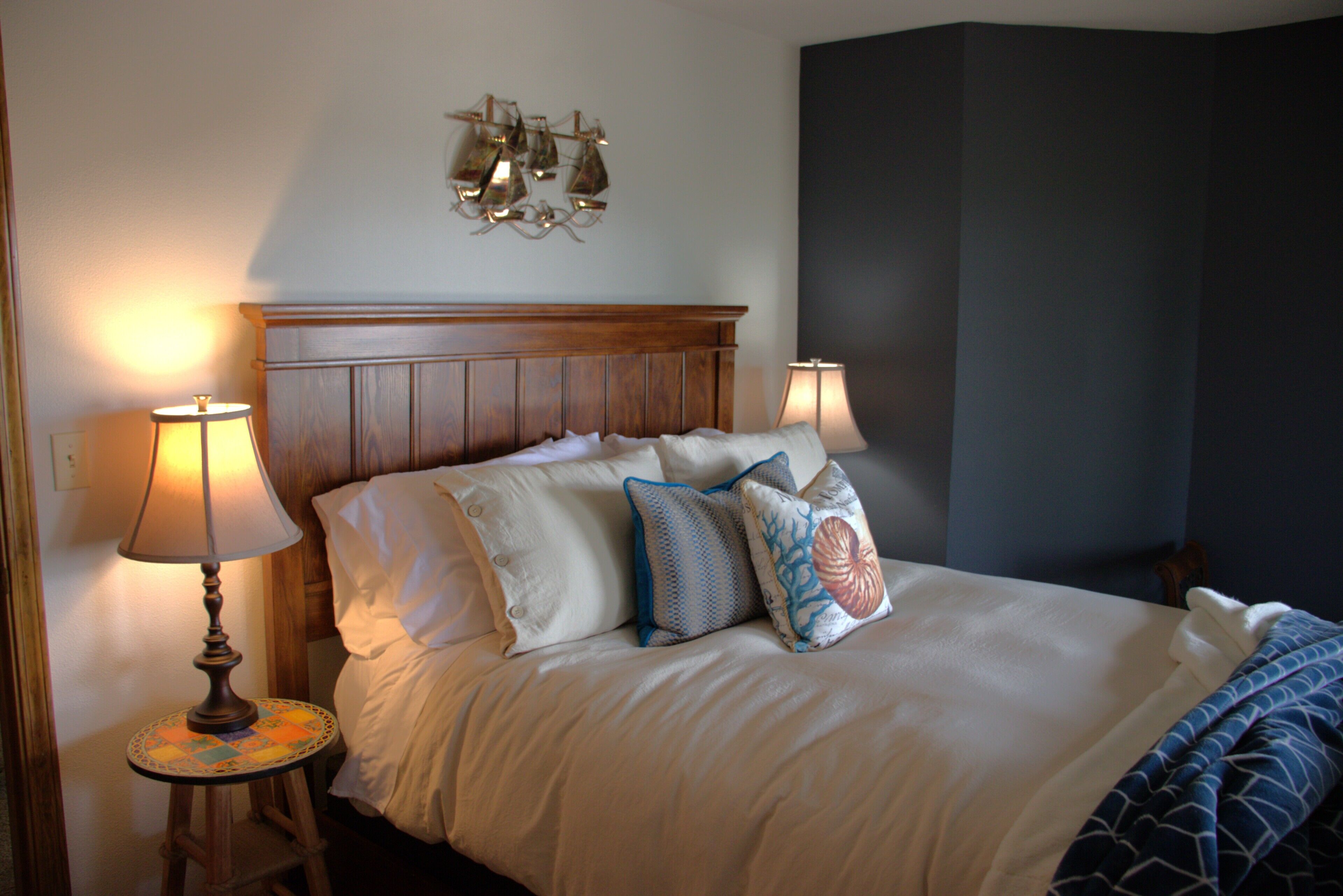 1 soverom, skrivebord, strykejern/-brett og wi-fi (inkludert)