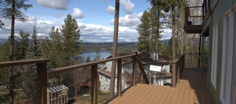 Hayden Lake Retreat I Peaceful Lake Views, Private Deck & Free Parking