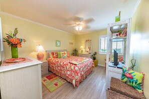 Free WiFi - Sea Dreams: Affordable Family Friendly: Ocean Views • Pool • Linens & Amenities (Atlantic Beach)