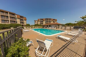 Pool - Sea Dreams: Affordable Family Friendly: Ocean Views • Pool • Linens & Amenities (Atlantic Beach)