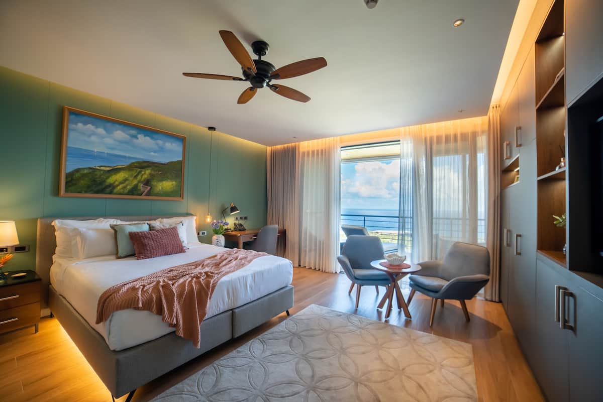 Deluxe Room, 1 King Bed, Ocean View (First Floor) | 2 bedrooms, premium bedding, down duvets, memory-foam beds