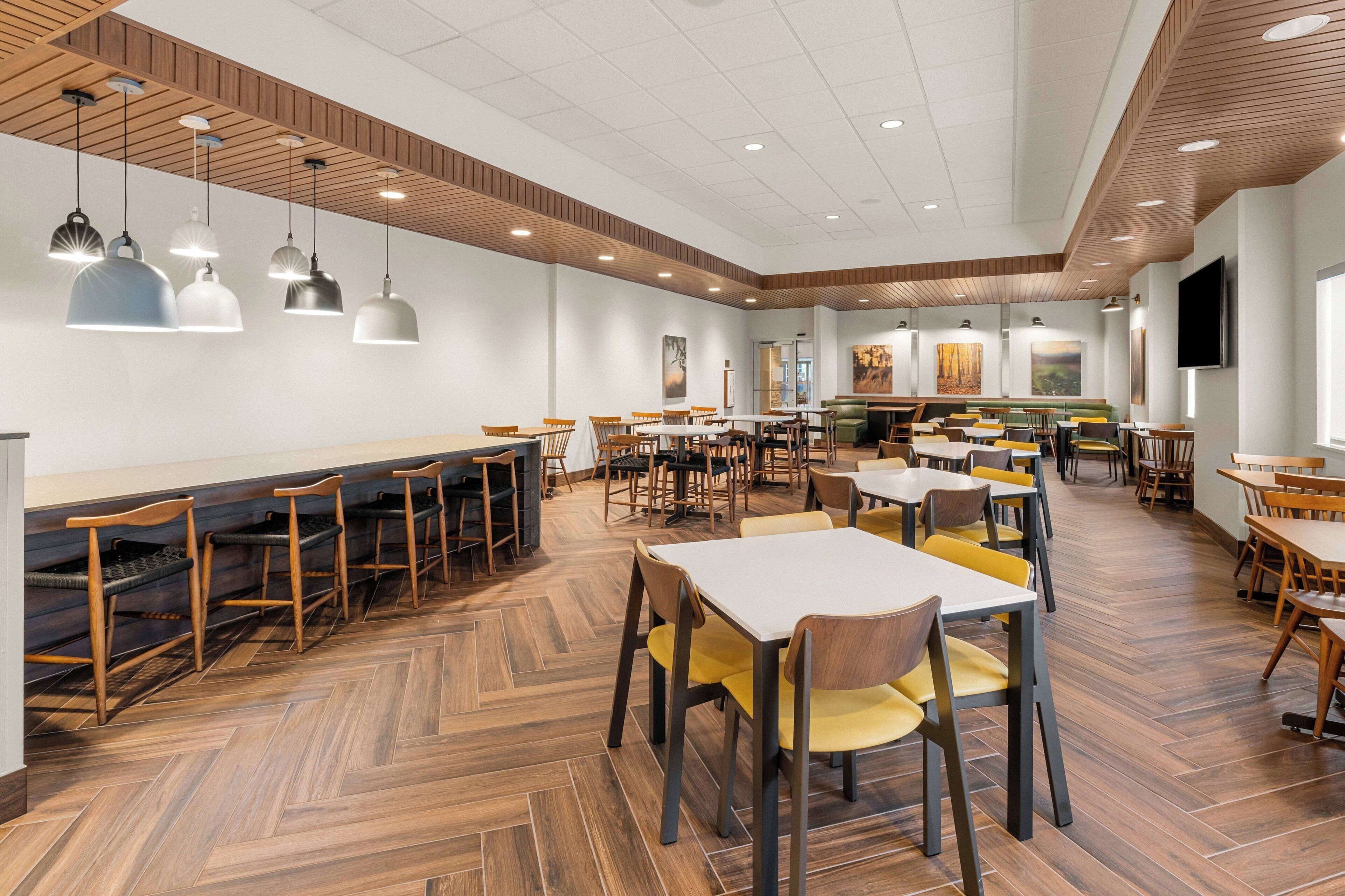 free daily self-service breakfast