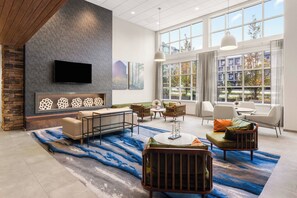 Lobby lounge - Fairfield Inn & Suites by Marriott Seattle Downtown/Seattle Center (Seattle)