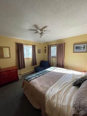 3 quartos, escrivaninha, Wi-Fi, roupa de cama