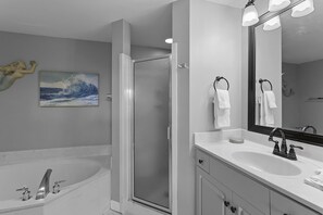 Towels - Sterling Shores 207 - Destin, Gulf View, Heated Community Pool, Exercise Room! (Destin)