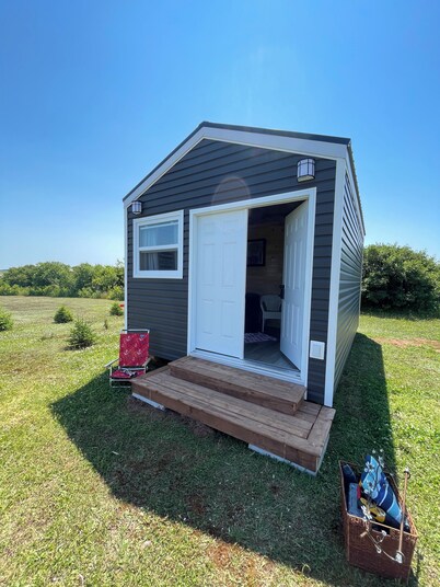 The Homestead, in Bedeque, waterview beach house and hot tub cabin