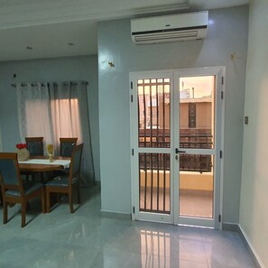 Dining - RENAISSANCE HOME DAKAR  (Dakar)