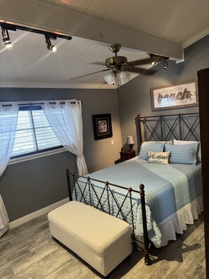 3 slaapkamers, een kluis op de kamer, een strijkplank/strijkijzer