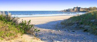 Blue Moon Carriage House