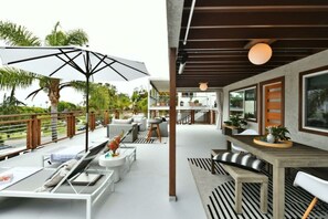 Villa | Balcony