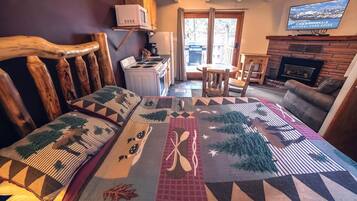 Iron/ironing board, free WiFi, bed sheets