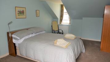 2 bedrooms, Internet, bed sheets