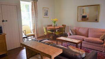 TV, fireplace, DVD player