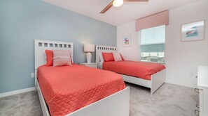 5 chambres, fer et planche Ă repasser, accĂšs Internet, draps fournis