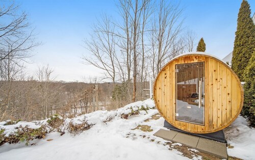 Happy Days and Nights - The Loft