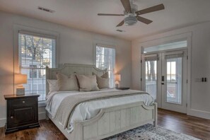 5 bedrooms, travel cot, WiFi, bed sheets