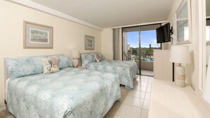 2 bedrooms, iron/ironing board, internet, bed sheets
