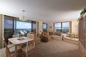 TV - Perfect 2 Bedroom Apartment on The Anchorage, Siesta Key Apartment 1025 (Siesta Key)