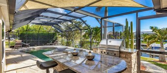 Beautiful 5 Star Villa with Private Pool on the Prestigious Charlotte Harbor