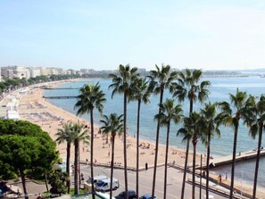 Beach nearby - Santa Cruz by Interhome (Cannes)