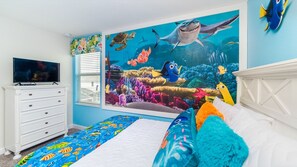 9 bedrooms, iron/ironing board, Internet, bed sheets