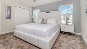 4 Schlafzimmer, Bügeleisen/Bügelbrett, Internetzugang, Bettwäsche