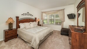 5 bedrooms, iron/ironing board, internet, bed sheets