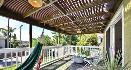 Cozy Cardiff-by-the-sea Ocean View Seacottage