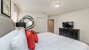 6 habitaciones, tabla de planchar con plancha y acceso a internet